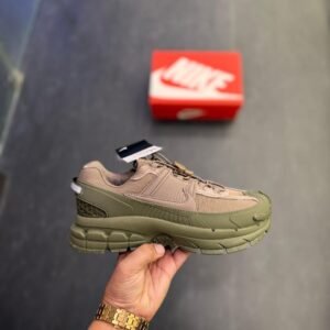 Nike Zoom Vomero 5 Roam