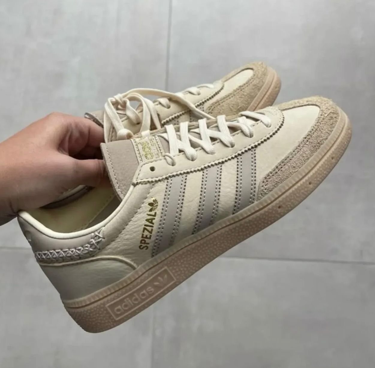nh Adidas Handball Spezial Cream White Beige Shoes for Men https://mfbuddy.co.in/